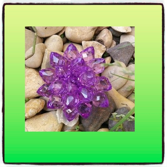 Jewelry - Big large adjustable ring